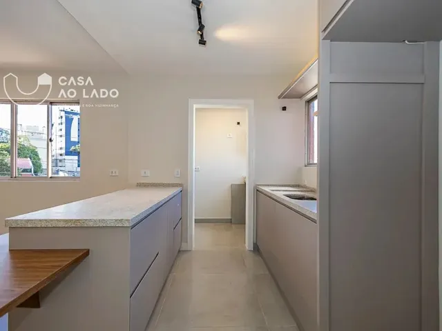 Apartamento 3 quartos e 2 banheiros, à venda, no bairro Rebouças em Curitiba