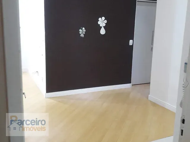 Apartamento 2 quartos e 1 banheiro, à venda, no bairro Vila Carmosina em São Paulo