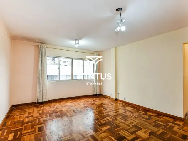 Apartamento 3 quartos e 2 banheiros, à venda, no bairro Cabral em Curitiba