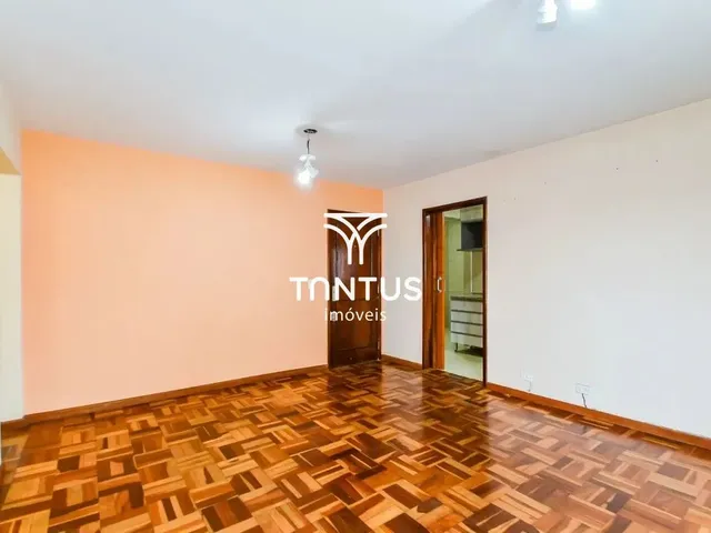 Apartamento 3 quartos e 2 banheiros, à venda, no bairro Cabral em Curitiba