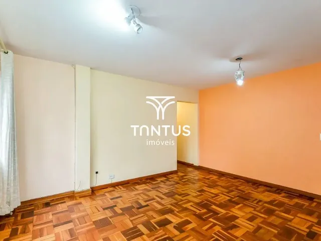 Apartamento 3 quartos e 2 banheiros, à venda, no bairro Cabral em Curitiba