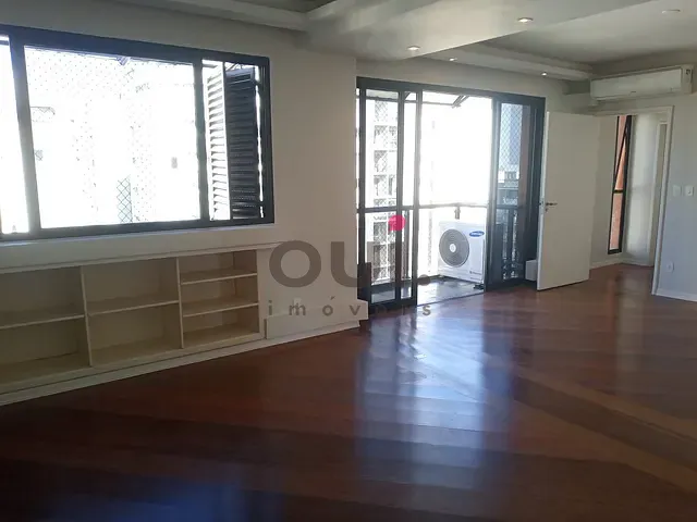Apartamento com 130m² 2 quartos e 3 banheiros, à venda, no bairro Vila Olímpia em São Paulo