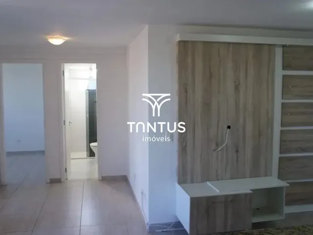 Apartamento 2 quartos e 1 banheiro, para alugar, no bairro Novo Mundo em Curitiba