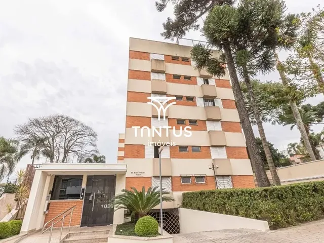 Apartamento 2 quartos e 1 banheiro, para alugar, no bairro Água Verde em Curitiba