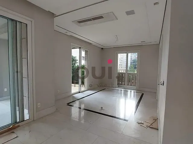 Apartamento com 700m² 4 quartos e 6 banheiros, à venda, no bairro Jardim Europa em São Paulo