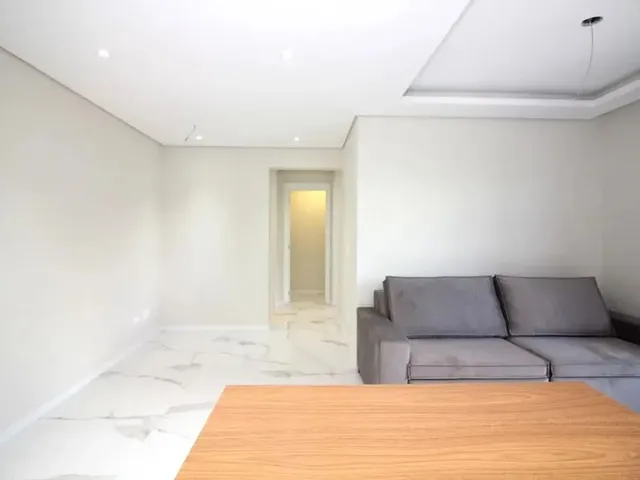 Apartamento 2 quartos e 1 banheiro, para alugar, no bairro Santa Felicidade em Curitiba
