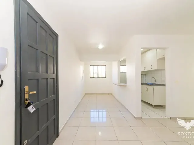 Apartamento 2 quartos e 1 banheiro, para alugar, no bairro Campo Comprido em Curitiba