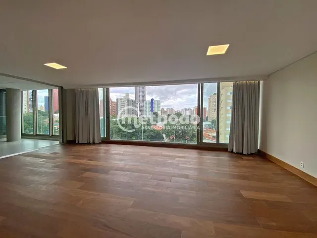 Apartamento com 257m² 3 quartos e 5 banheiros, à venda, no bairro Cambuí em Campinas
