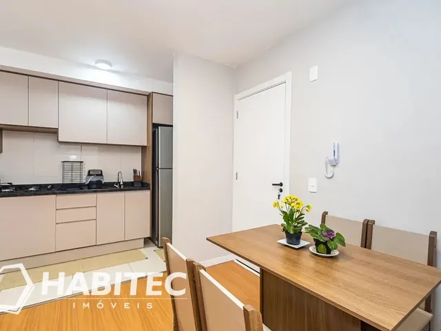 Apartamento 2 quartos e 1 banheiro, à venda, no bairro Santa Cândida em Curitiba