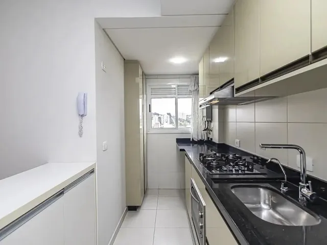 Apartamento 2 quartos e 1 banheiro, à venda, no bairro Santa Quitéria em Curitiba