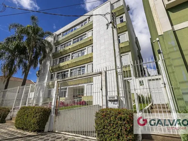 Apartamento 3 quartos e 2 banheiros, para alugar, no bairro São Francisco em Curitiba