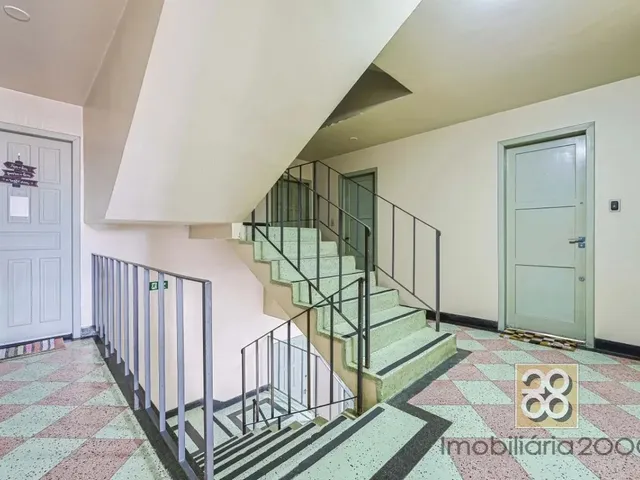 Apartamento 3 quartos e 1 banheiro, à venda, no bairro Cristo Rei em Curitiba