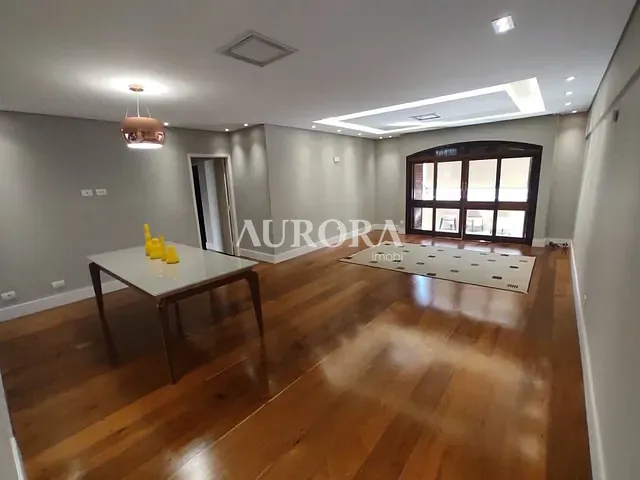 Apartamento com 261m² 3 quartos e 3 banheiros, à venda, no bairro Centro em Londrina