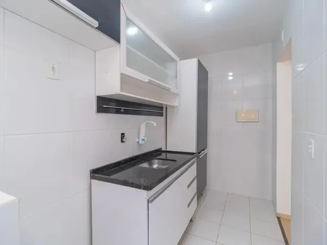 Apartamento 2 quartos e 1 banheiro, para alugar, no bairro Campo Comprido em Curitiba