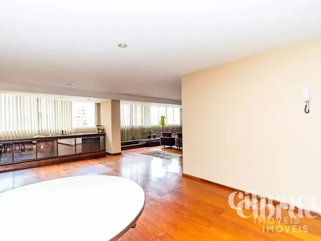 Apartamento 4 quartos e 4 banheiros, à venda, no bairro Água Verde em Curitiba