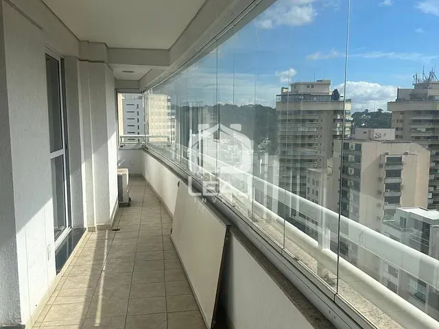 Apartamento com 181m² 4 quartos e 5 banheiros, à venda, no bairro Real Parque em São Paulo