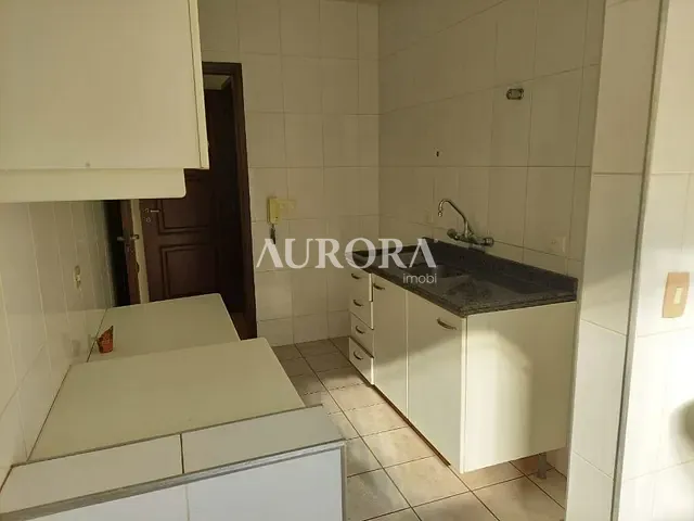 Apartamento com 138m² 3 quartos e 2 banheiros, à venda, no bairro Centro em Londrina