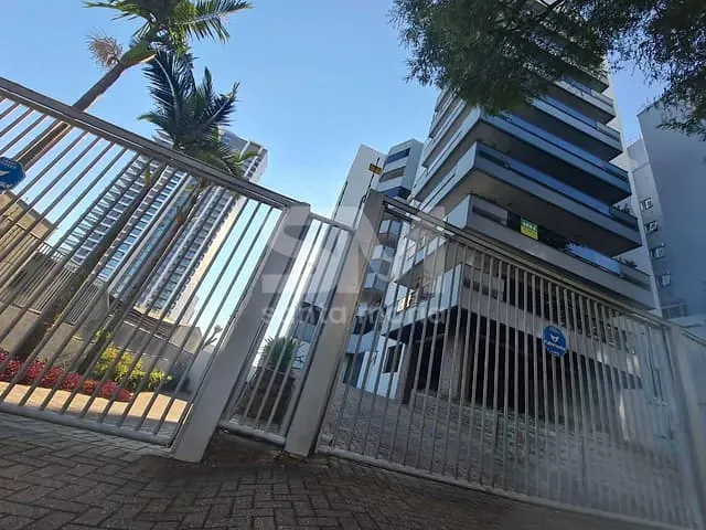 Apartamento com 429m² 4 quartos e 2 banheiros, à venda, no bairro Centro em Chapecó