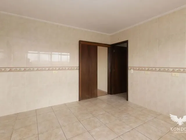 Apartamento 3 quartos e 2 banheiros, para alugar, no bairro Santa Felicidade em Curitiba