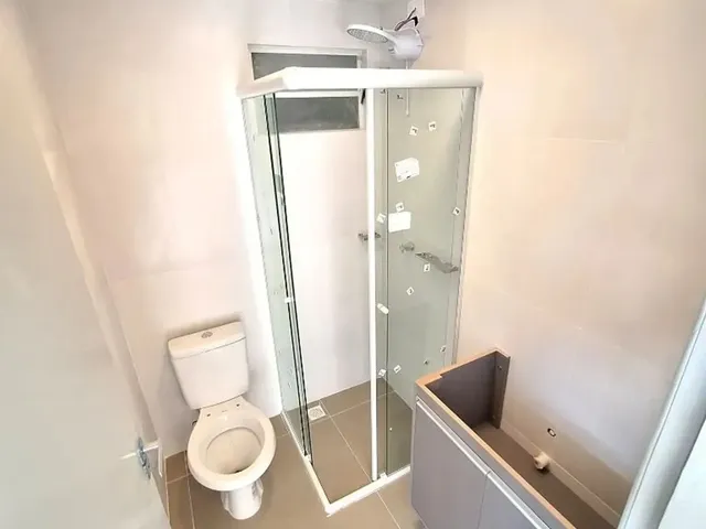 Apartamento 1 quarto e 1 banheiro, para alugar, no bairro Centro Cívico em Curitiba