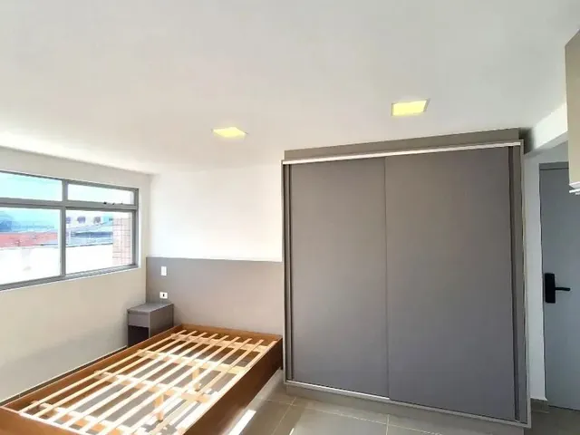 Apartamento 1 quarto e 1 banheiro, para alugar, no bairro Centro Cívico em Curitiba