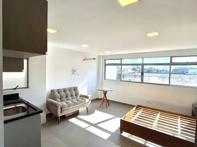 Apartamento 1 quarto e 1 banheiro, para alugar, no bairro Centro Cívico em Curitiba