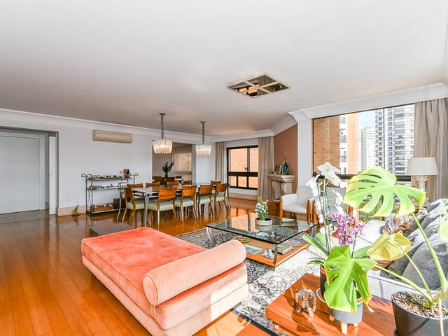 Apartamento com 247m² 3 quartos e 5 banheiros, à venda, no bairro Vila Suzana em São Paulo