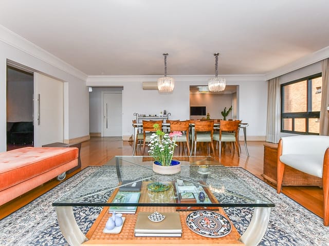 Apartamento com 247m² 3 quartos e 5 banheiros, à venda, no bairro Vila Suzana em São Paulo