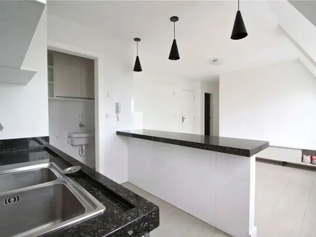 Apartamento 2 quartos e 2 banheiros, para alugar, no bairro Ecoville em Curitiba