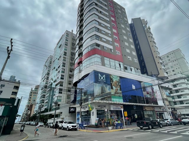 Apartamento 3 quartos e 3 banheiros, à venda, no bairro Meia Praia em Itapema