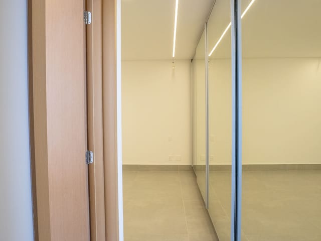 Apartamento Alto Padrão Novo no Park Lozandes | 153 m² Privativos | 3 Suítes | Totalmente Climatizado - Foto