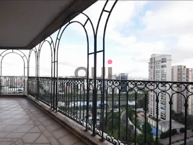 Apartamento com 500m² 4 quartos e 6 banheiros, à venda, no bairro Jardim Fonte do Morumbi em São Paulo
