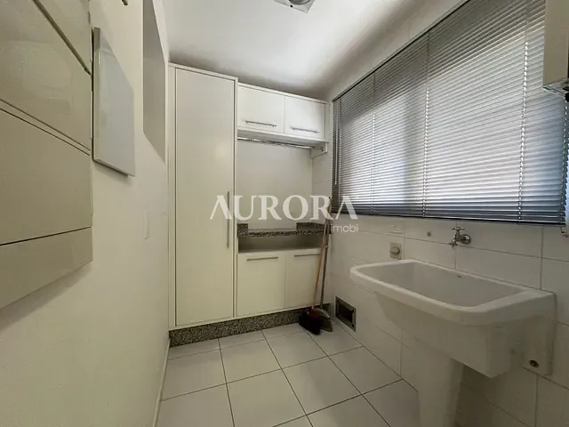 Apartamento 3 quartos e 3 banheiros, à venda ou para alugar, no bairro Gleba Palhano em Londrina