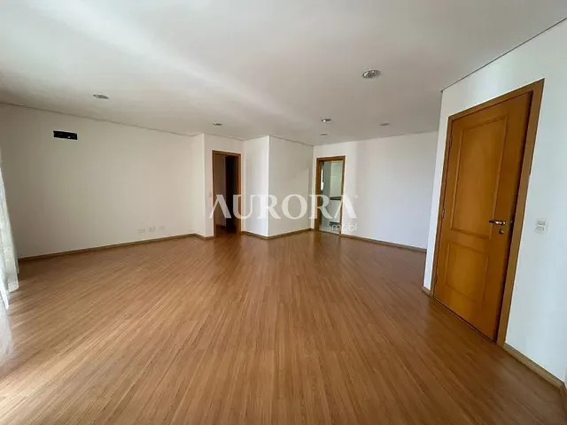 Apartamento 3 quartos e 3 banheiros, à venda ou para alugar, no bairro Gleba Palhano em Londrina