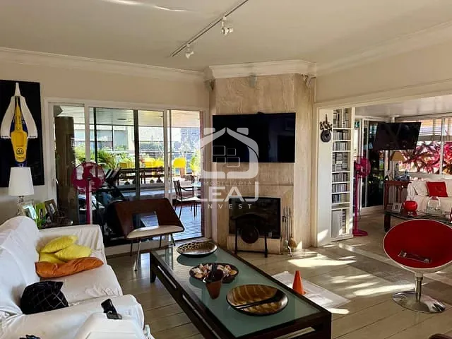 Apartamento com 300m² 4 quartos e 6 banheiros, à venda, no bairro Jardim Vitória Régia em São Paulo