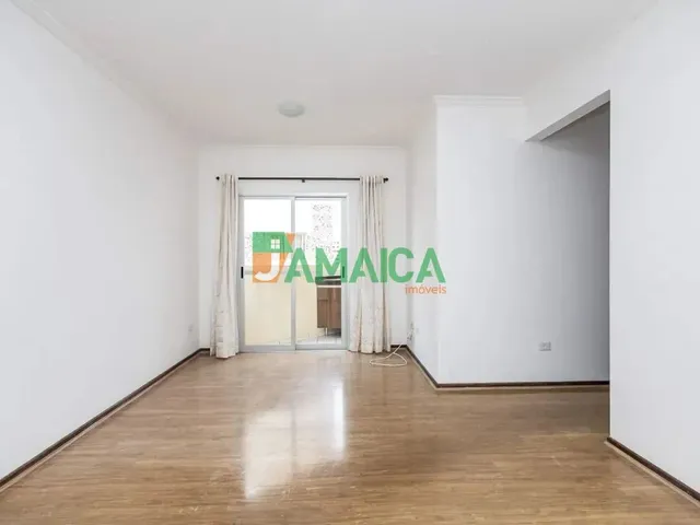 Apartamento com 55m² 2 quartos e 1 banheiro, para alugar, no bairro AHU em Curitiba