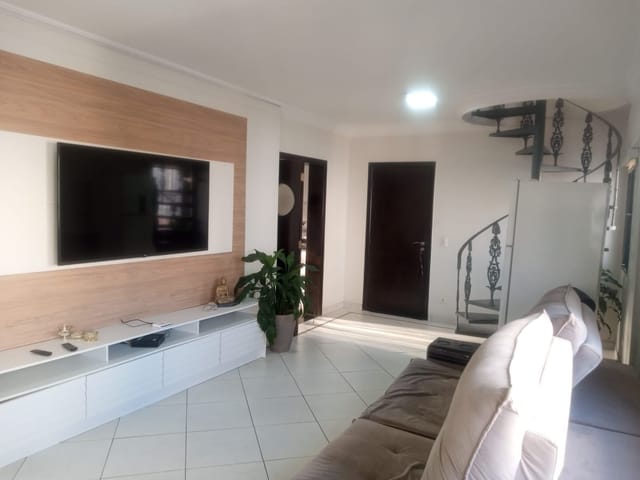 Apartamento com 190m² 3 quartos e 3 banheiros, à venda, no bairro Vila Gumercindo em São Paulo