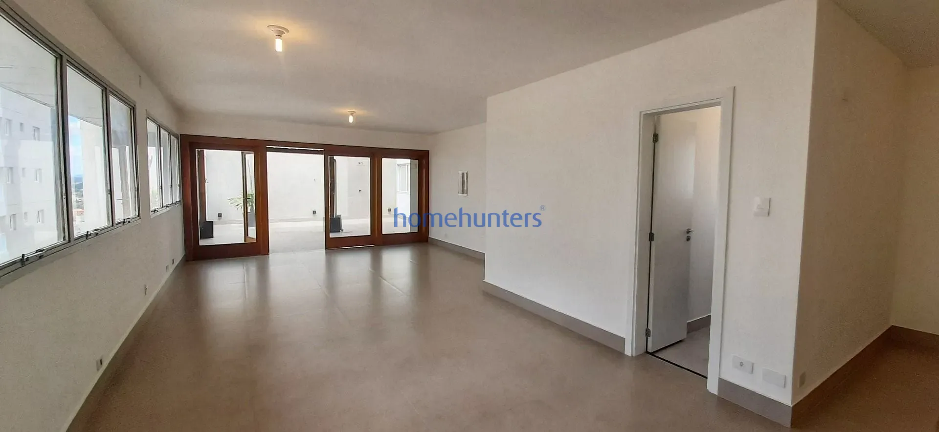 Cobertura, 3 quartos, 248 m² - Foto 1