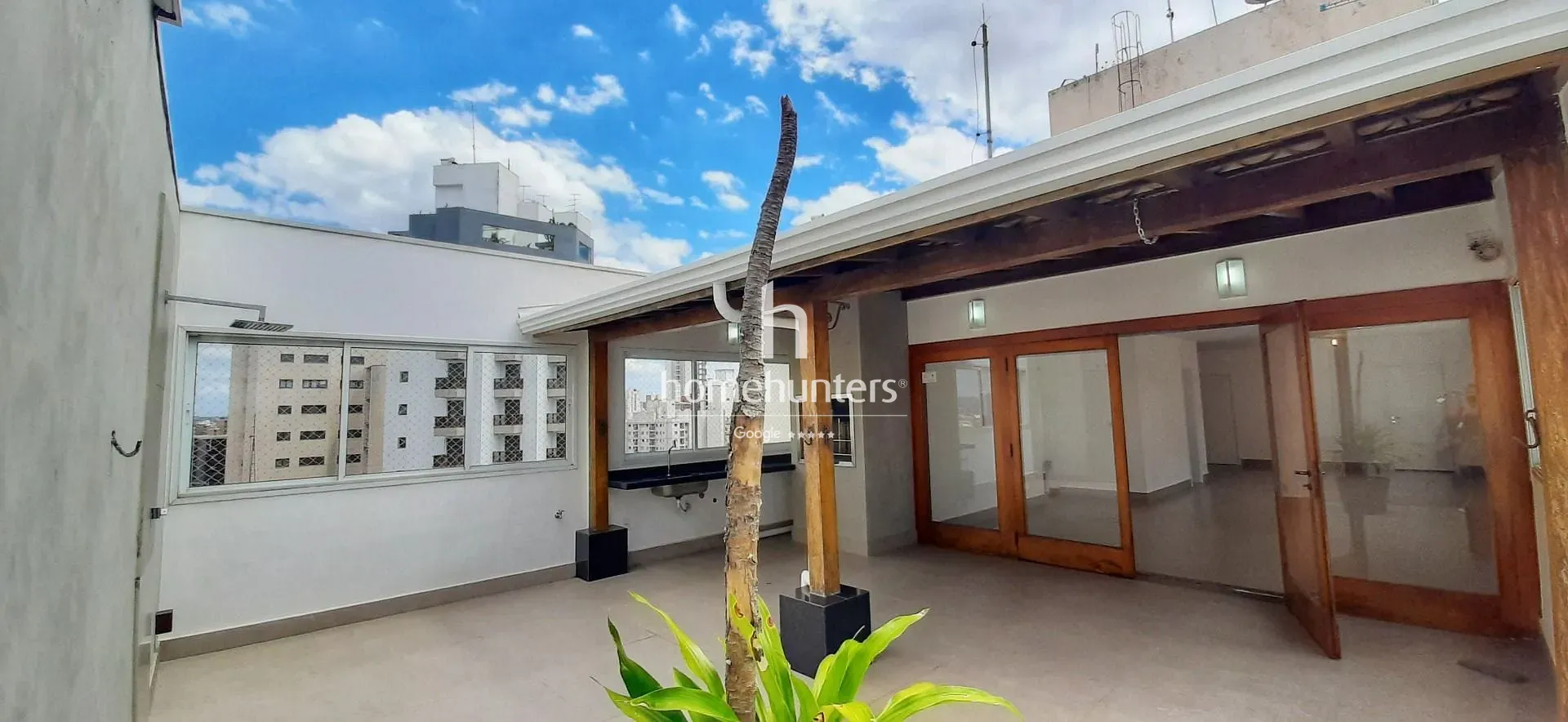 Cobertura, 3 quartos, 248 m² - Foto 2