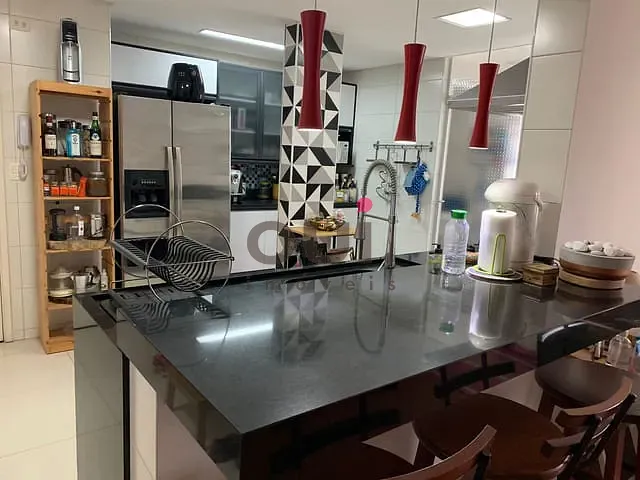 Apartamento com 230m² 3 quartos e 2 banheiros, à venda, no bairro Vila Olímpia em São Paulo