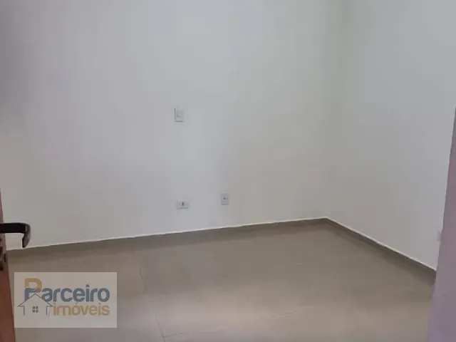 Apartamento 1 quarto e 1 banheiro, à venda ou para alugar, no bairro Penha em São Paulo
