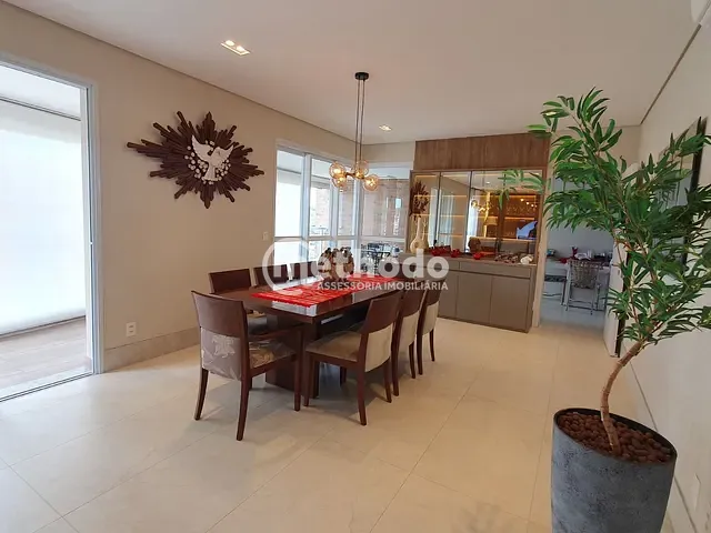 Apartamento com 187m² 3 quartos e 5 banheiros, à venda, no bairro Vila Santo Antonio em Valinhos