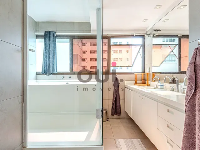 Apartamento com 262m² 2 quartos e 4 banheiros, à venda, no bairro Vila Nova Conceição em São Paulo