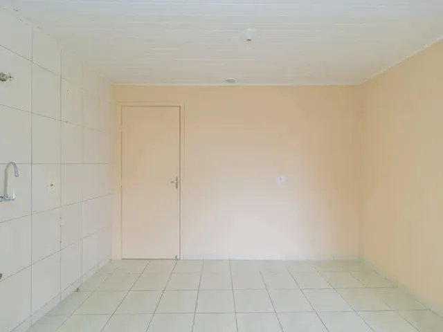 Apartamento 2 quartos e 1 banheiro, para alugar, no bairro Cidade Industrial em Curitiba