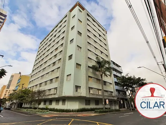 Apartamento 2 quartos e 2 banheiros, à venda, no bairro Centro em Curitiba
