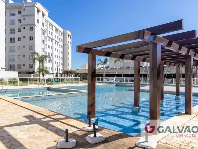 Apartamento 2 quartos e 1 banheiro, para alugar, no bairro Campo Comprido em Curitiba
