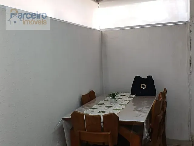 Apartamento 2 quartos e 1 banheiro, para alugar, no bairro Jardim Colonial em São Paulo