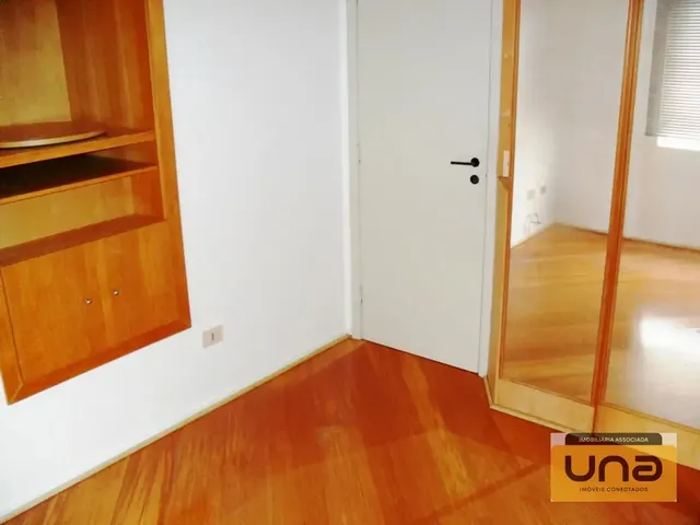 Apartamento 2 quartos e 1 banheiro, para alugar, no bairro CABRAL em Curitiba