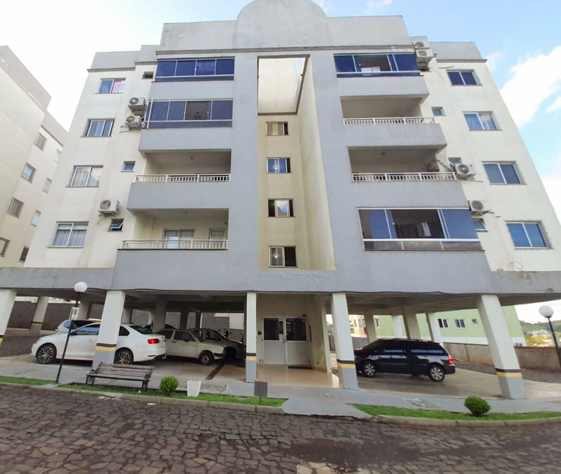 Apartamento para alugar com 2 dormitórios, 1 banheiro, 2 vagas de garagens e 59m² de área privativa no bairro Seminário