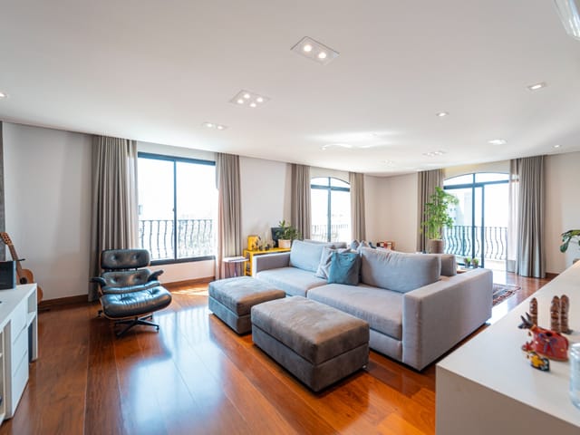 Apartamento com 285m² 4 quartos e 5 banheiros, à venda, no bairro Jardim Parque Morumbi em São Paulo